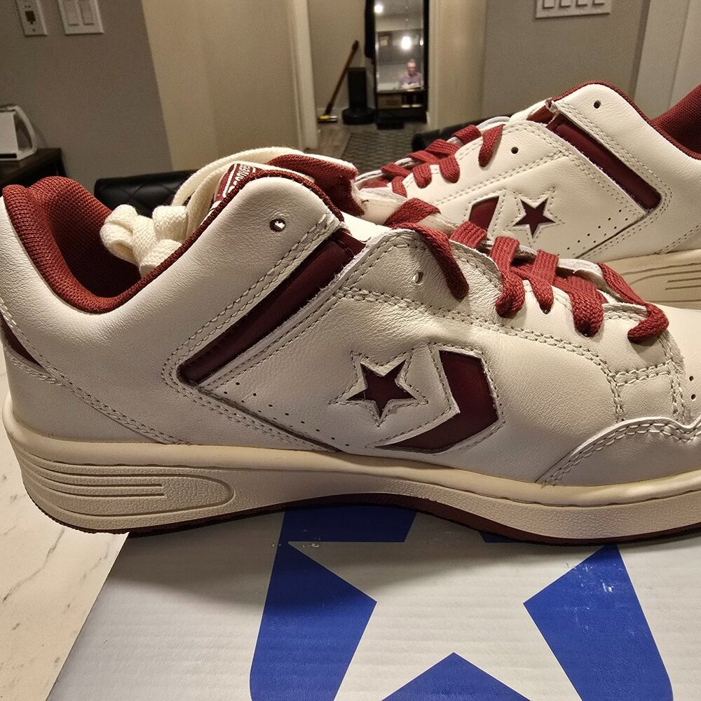 Converse Weapon OX Low Shoes Men's Size 10 Vintage White Maroon A09880C NEW